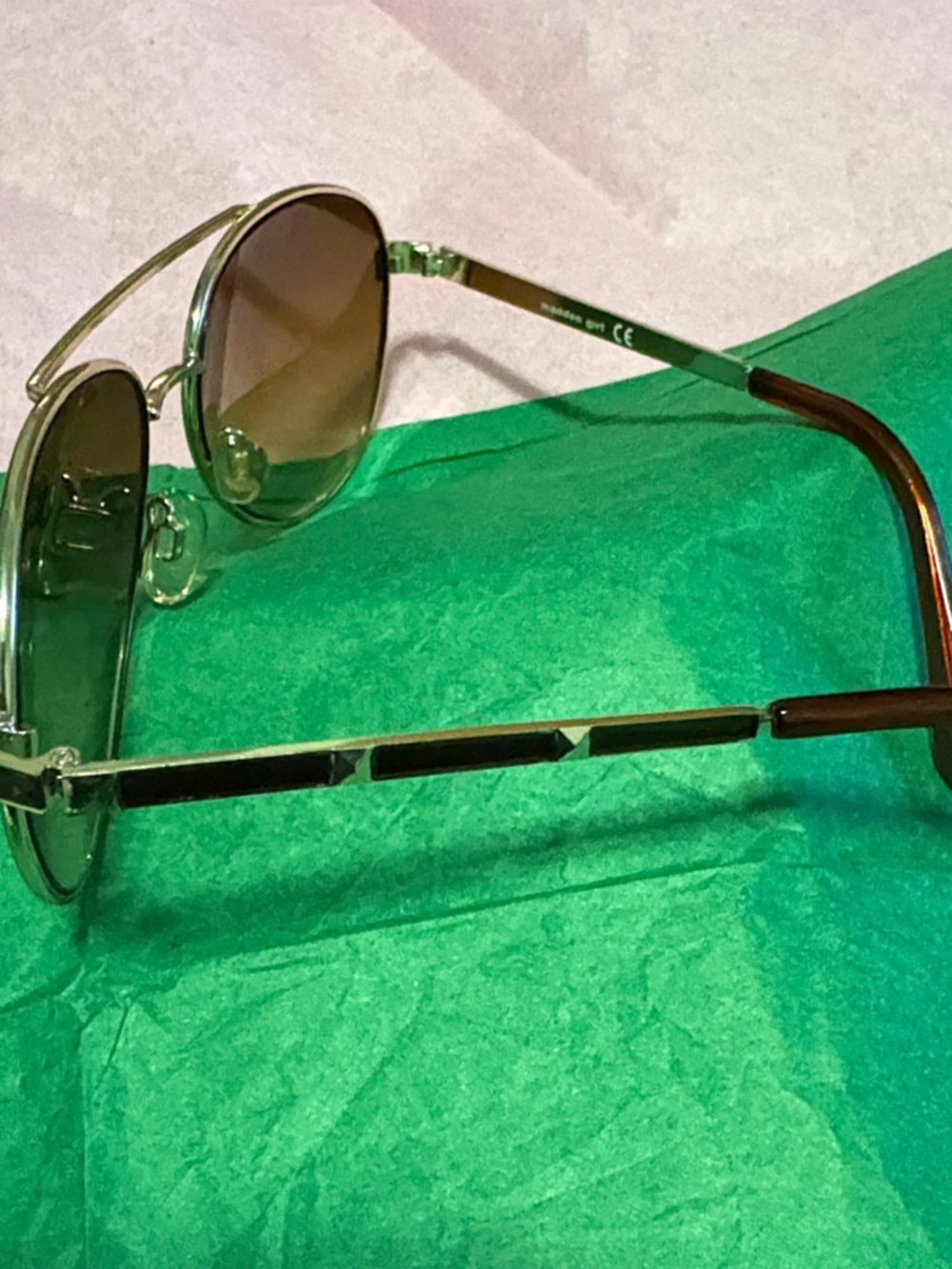 Madden Girl Aviator Sunglasses Gold w/Brown accents.